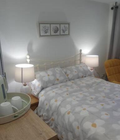 1 Bedroom Guest Suite Near City Centre. Gloucester Zewnętrze zdjęcie